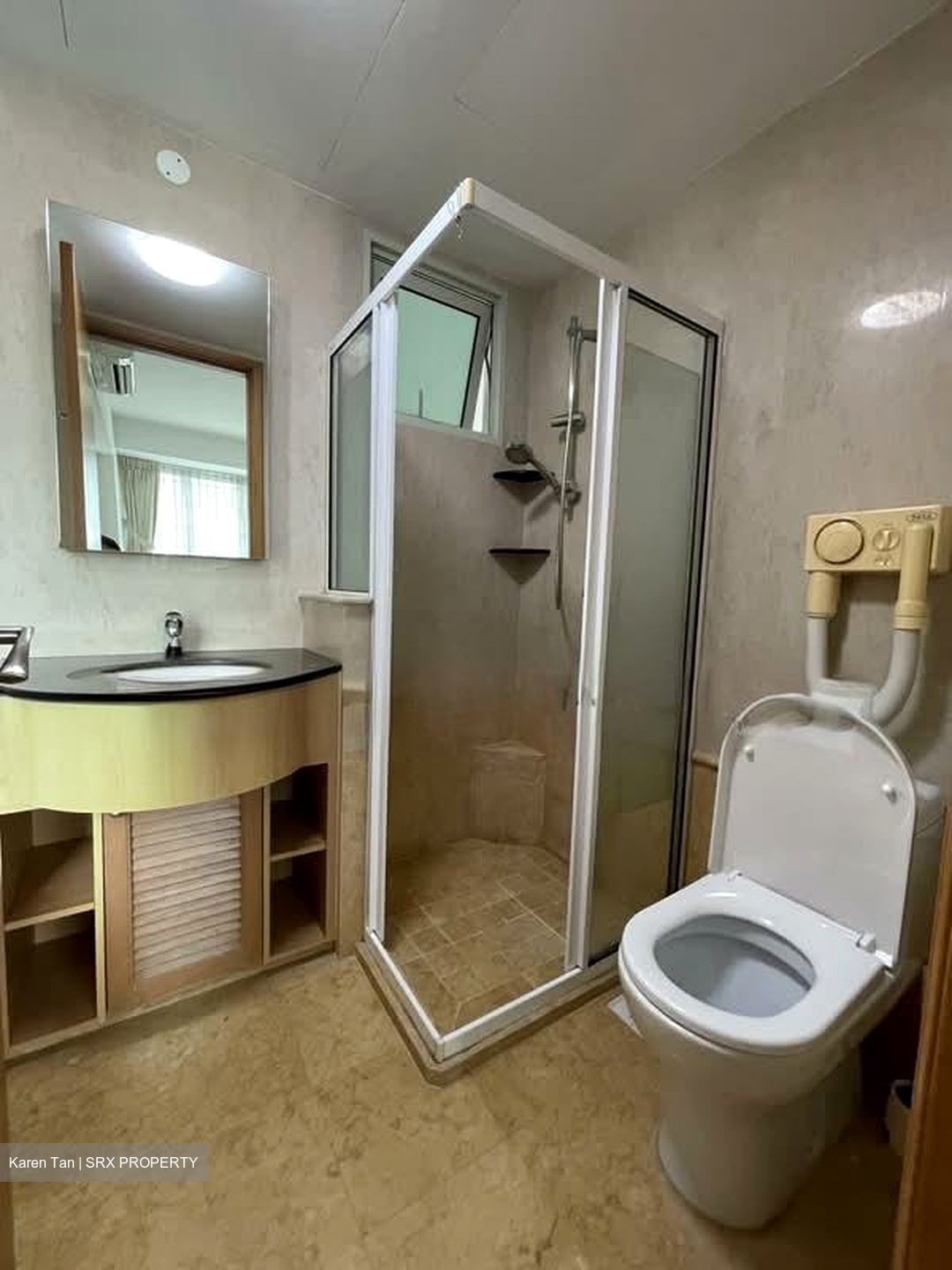 Queens (D3), Condominium #577756891